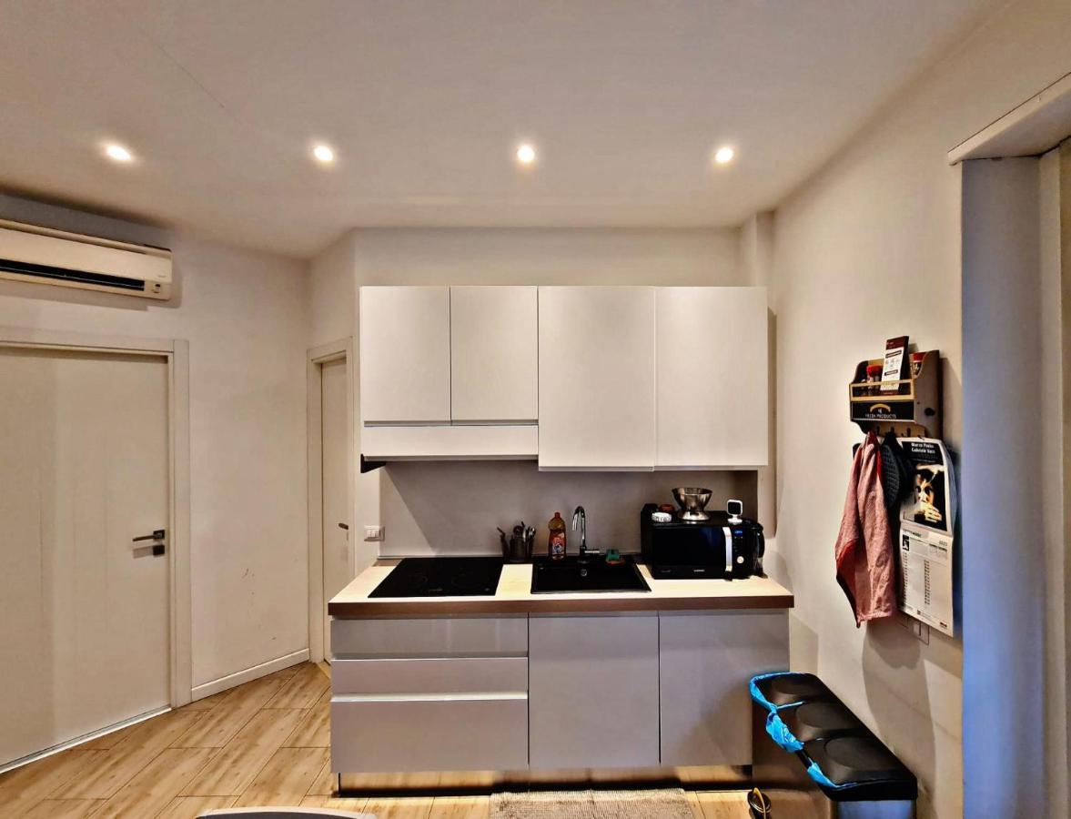 Modern Apartment Cozy Style Rome Buitenkant foto