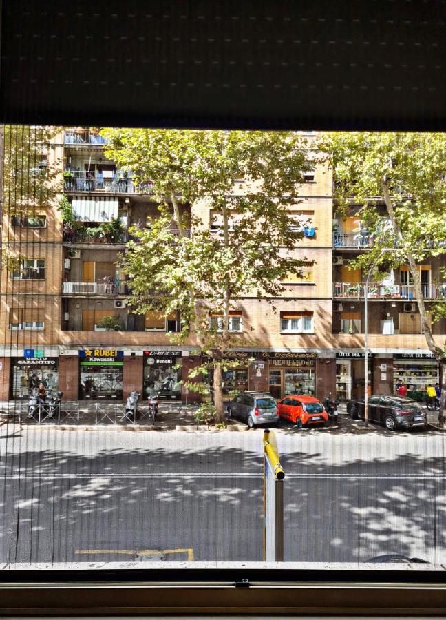 Modern Apartment Cozy Style Rome Buitenkant foto